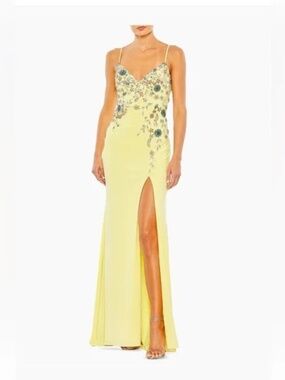 Mac Duggal NWT #42006 Yellow gown with beads